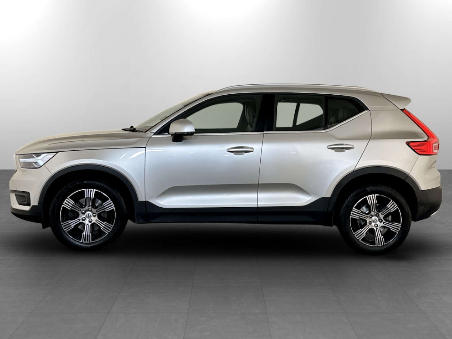 Used Volvo XC40 2018 for sale - 77342894: Photo 7