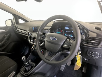 Used Ford Fiesta 2019 for sale - 75053605: Photo