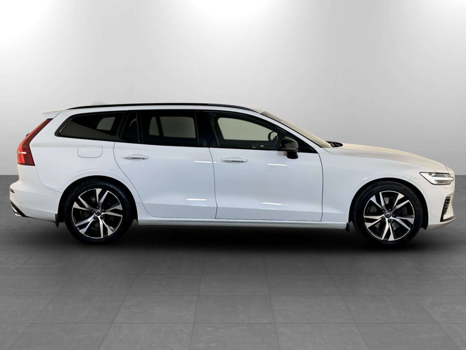 Used Volvo V60 2021 for sale - 77765837: Photo 11