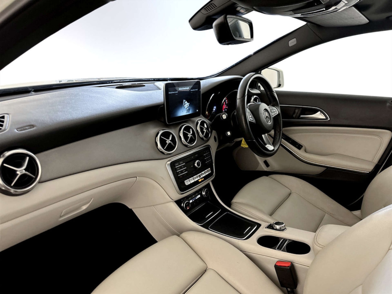 Used Mercedes-Benz GLA 2017 for sale - 77184988: Photo 12