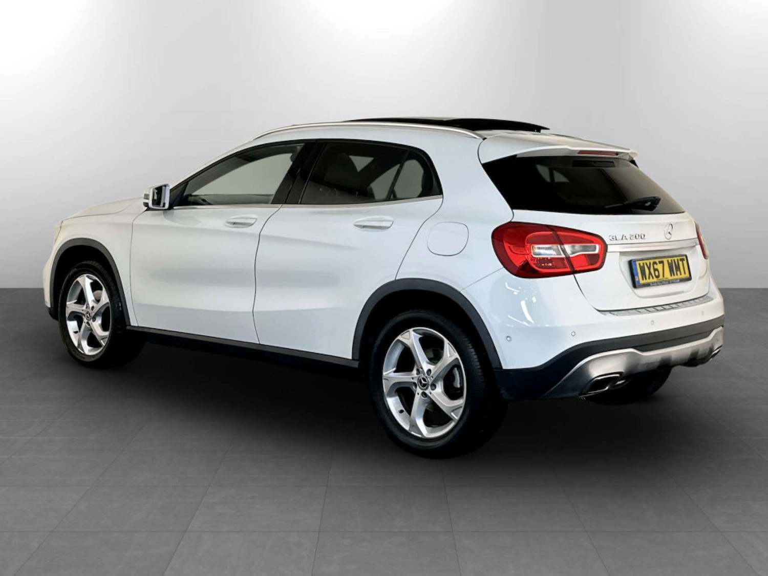 Used Mercedes-Benz GLA 2017 for sale - 77184988: Photo 8