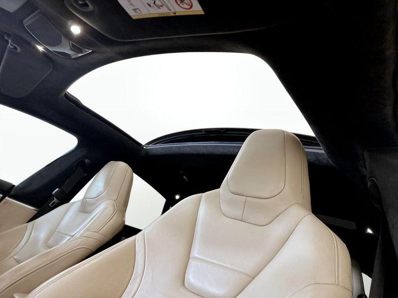 Used Tesla Model S 2015 for sale - 76241212: Photo 14