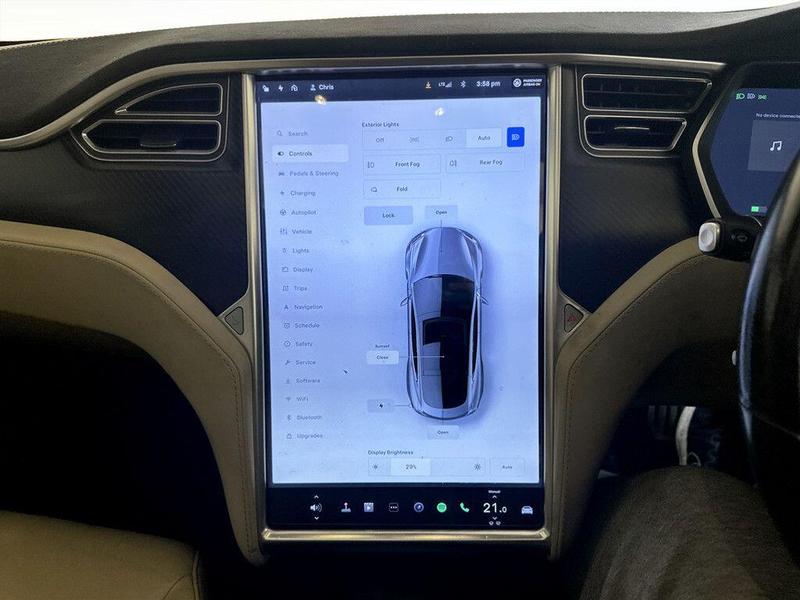 Used Tesla Model S 2015 for sale - 76241212: Photo 26