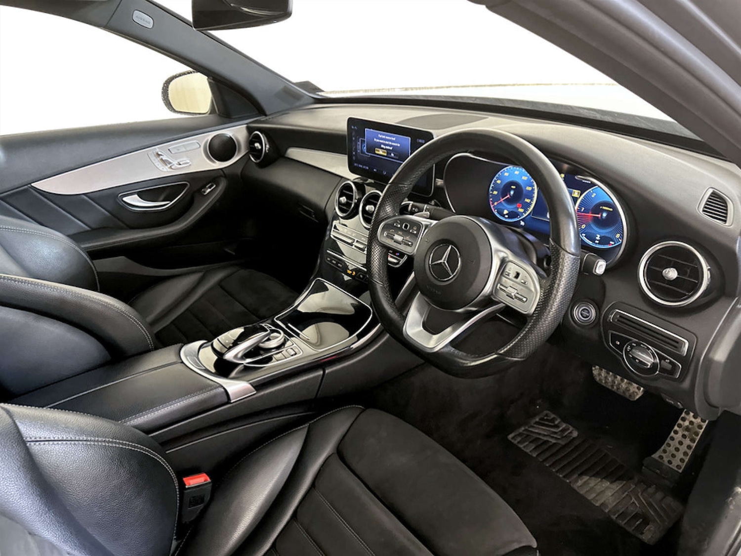 Used Mercedes-Benz C Class 2019 for sale - 77184885: Photo 15