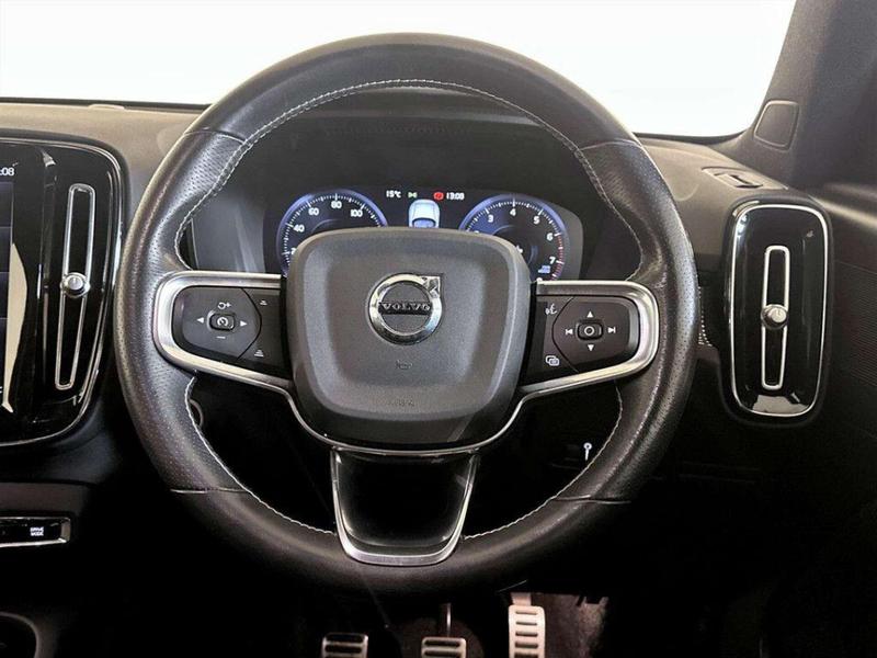 Used Volvo XC40 for sale - 76826181: Photo 16