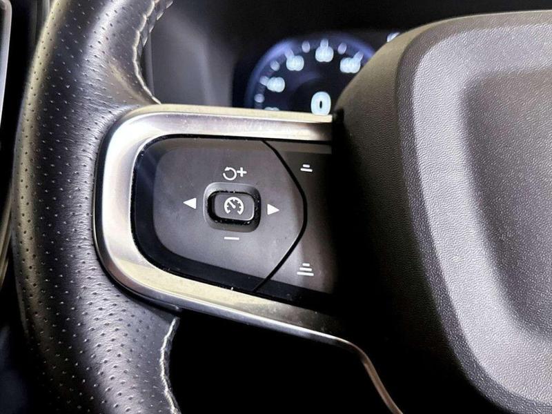 Used Volvo XC40 for sale - 76826181: Photo 17