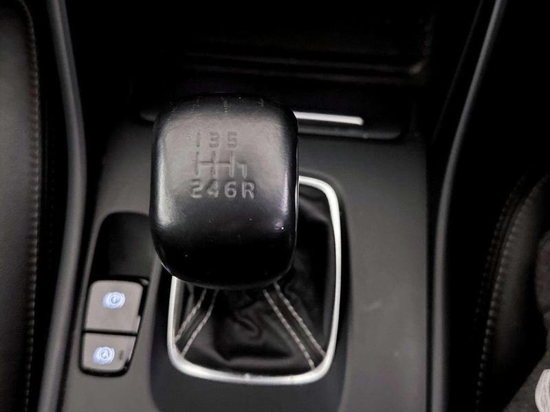 Used Volvo XC40 for sale - 76826181: Photo 26