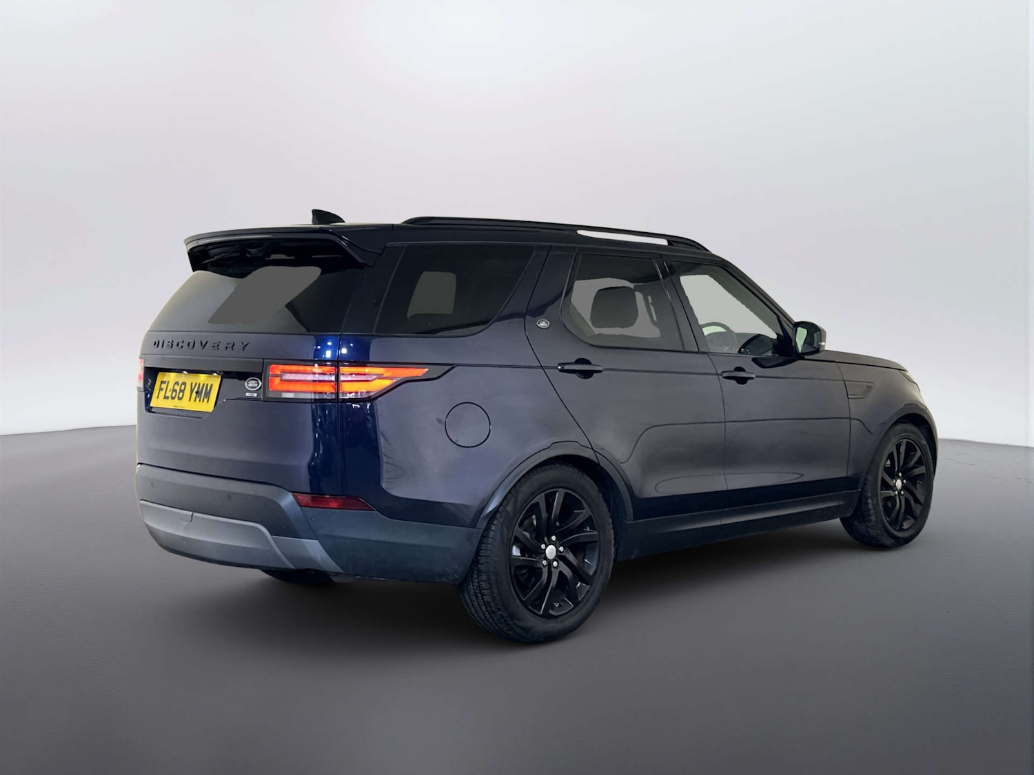 Used Land Rover Discovery 2018 for sale - 78016461: Photo 10