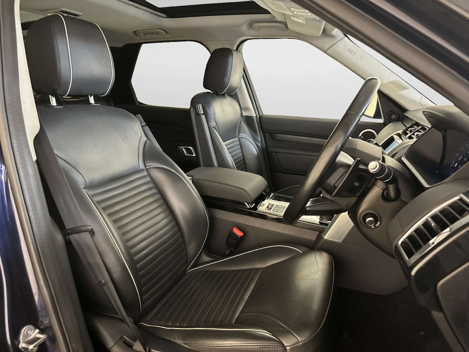 Used Land Rover Discovery 2018 for sale - 78016461: Photo 13