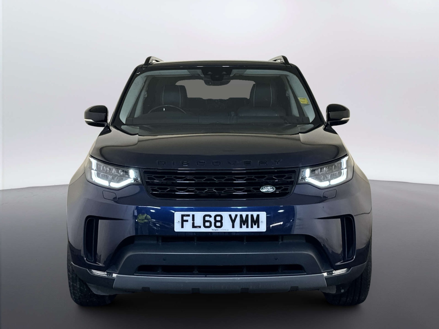 Used Land Rover Discovery 2018 for sale - 78016461: Photo 5