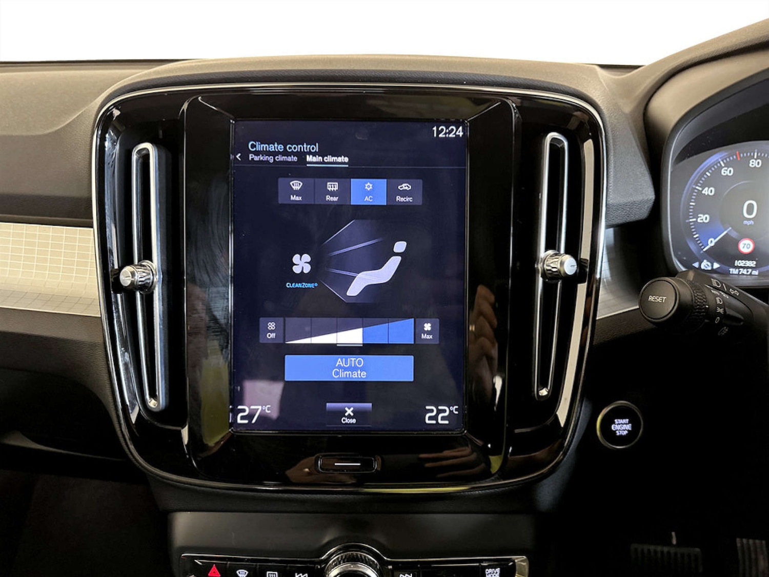 Used Volvo XC40 2022 for sale - 77185102: Photo 23