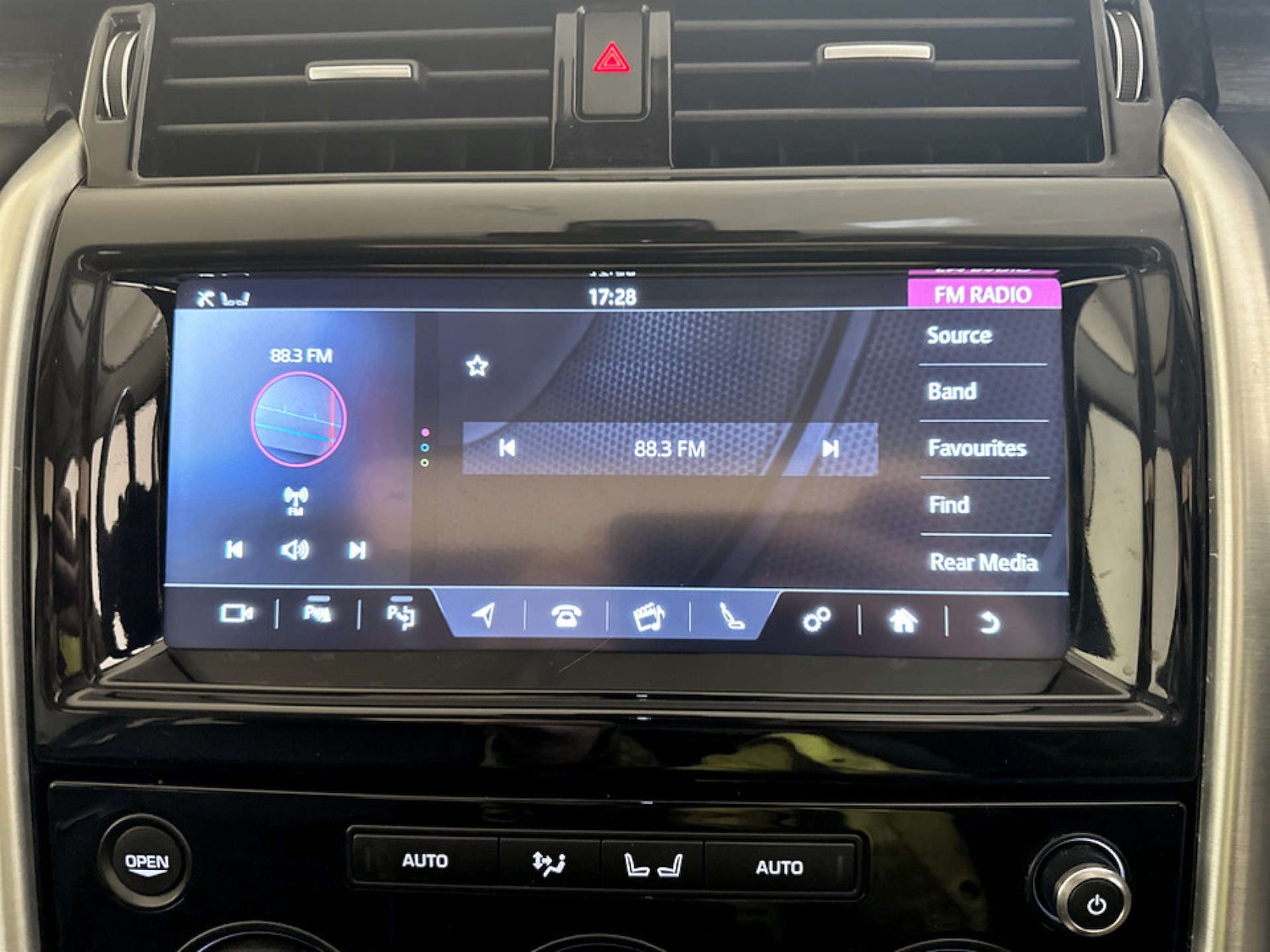 Used Land Rover Discovery 2019 for sale - 77621922: Photo 26