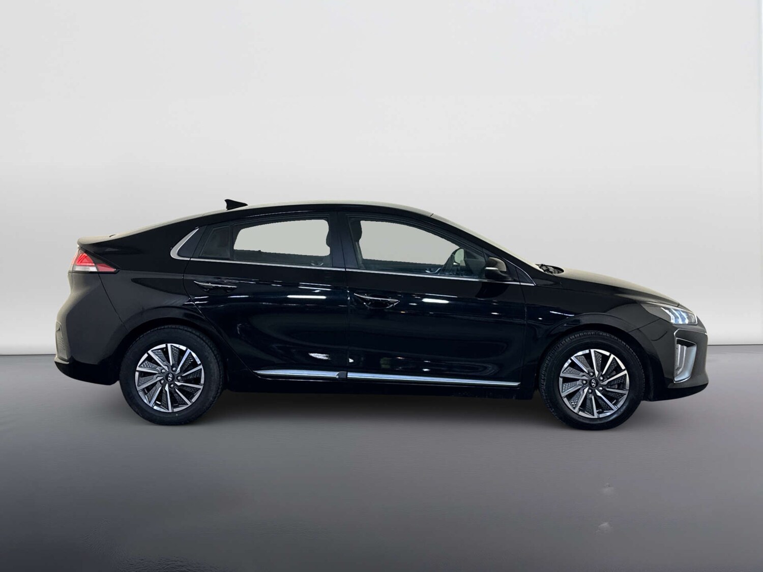 Used Hyundai IONIQ 2022 for sale - 77946399: Photo 11