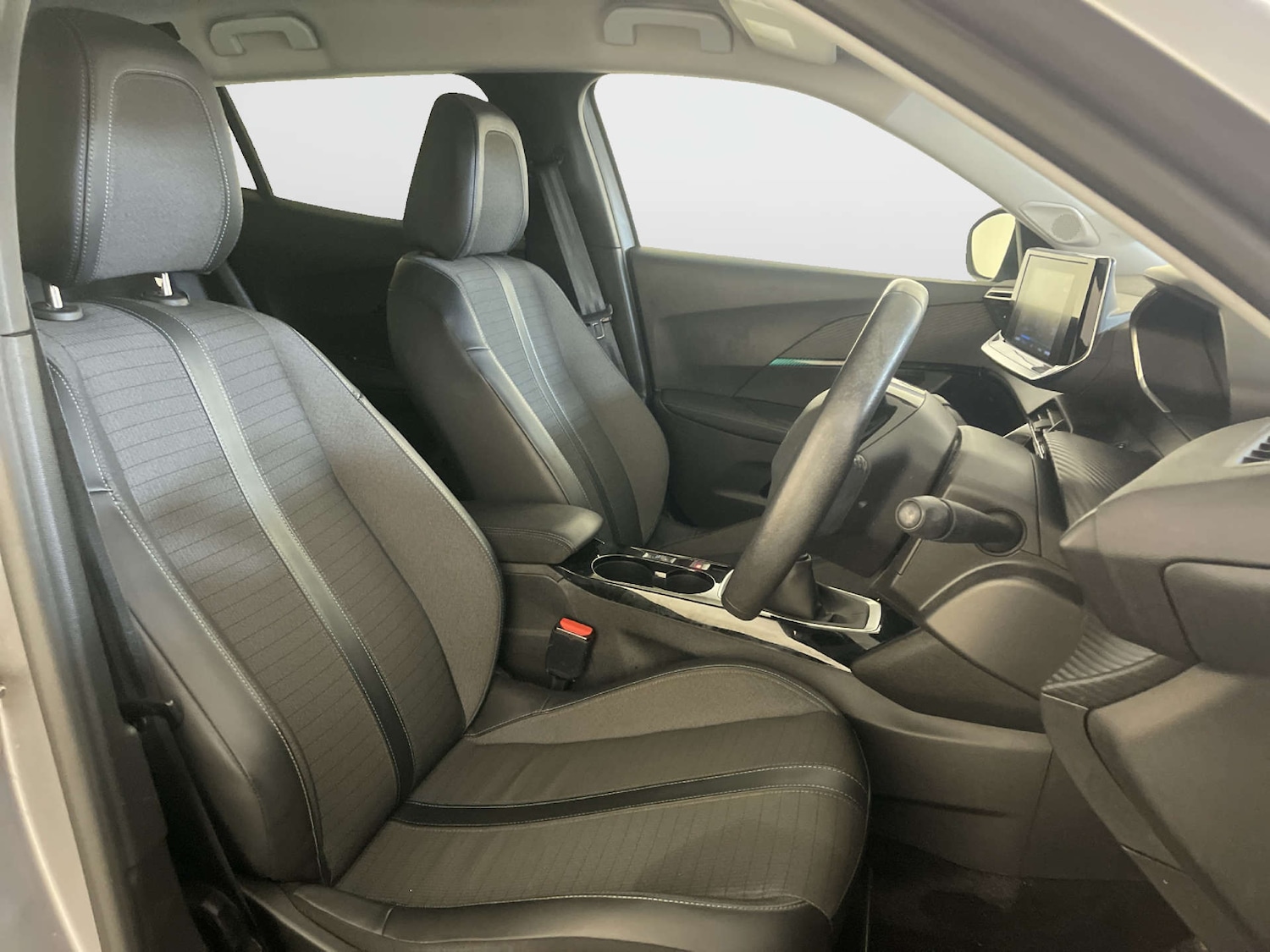 Used Peugeot 2008 2021 for sale - 78068190: Photo 13