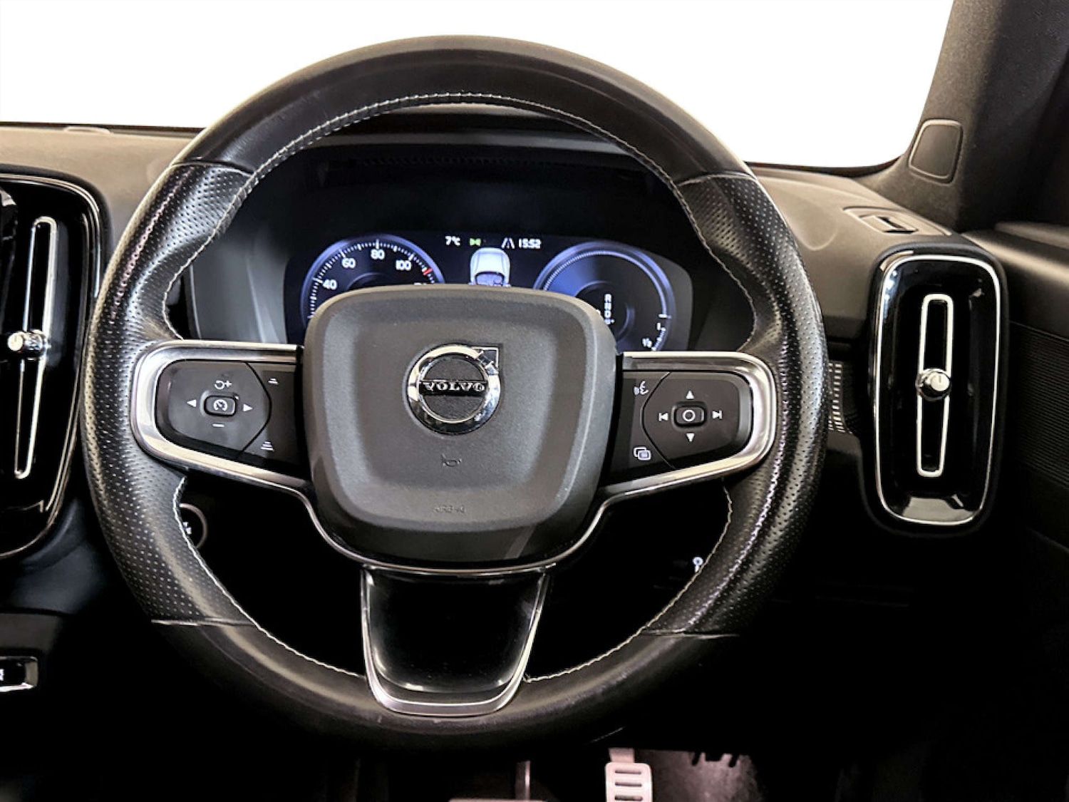 Used Volvo XC40 2021 for sale - 77368183: Photo 16