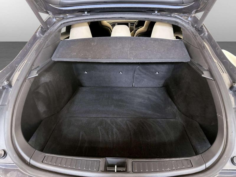 Used Tesla Model S 2015 for sale - 77053481: Photo 16