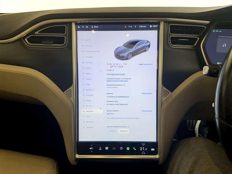 Used Tesla Model S 2015 for sale - 77053481: Photo 27