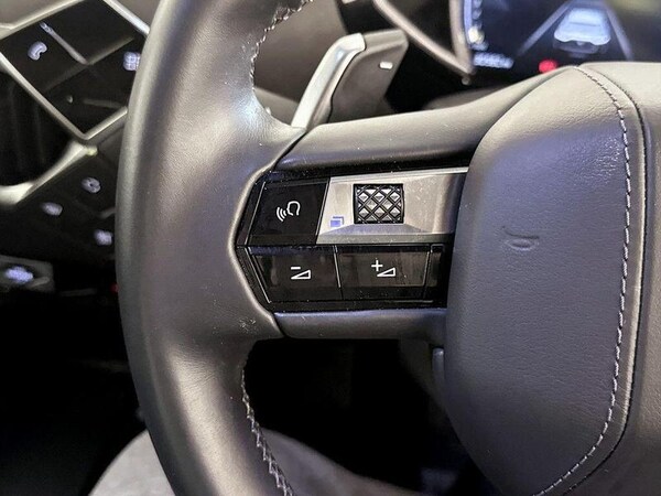 Used DS Automobiles DS 3 Crossback 2021 for sale - 76255340: Photo 17