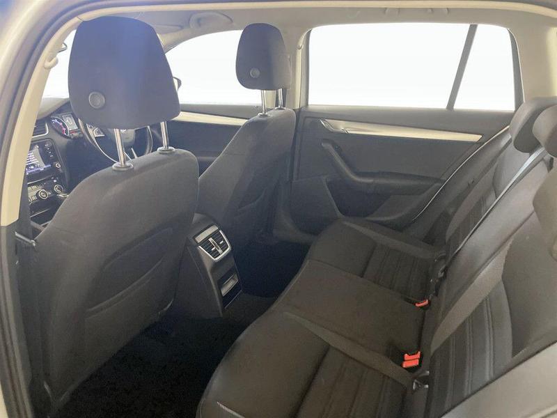 Used Skoda Octavia 2017 for sale - 76202205: Photo 14