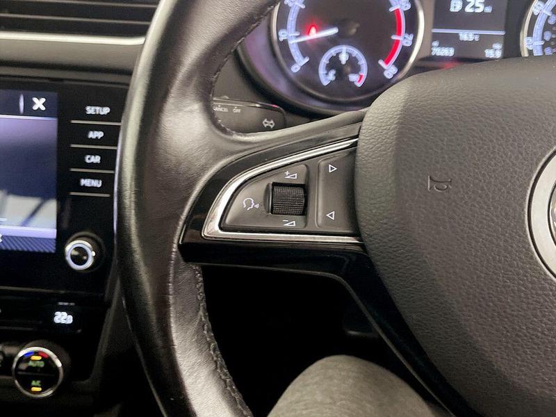 Used Skoda Octavia 2017 for sale - 76202205: Photo 18