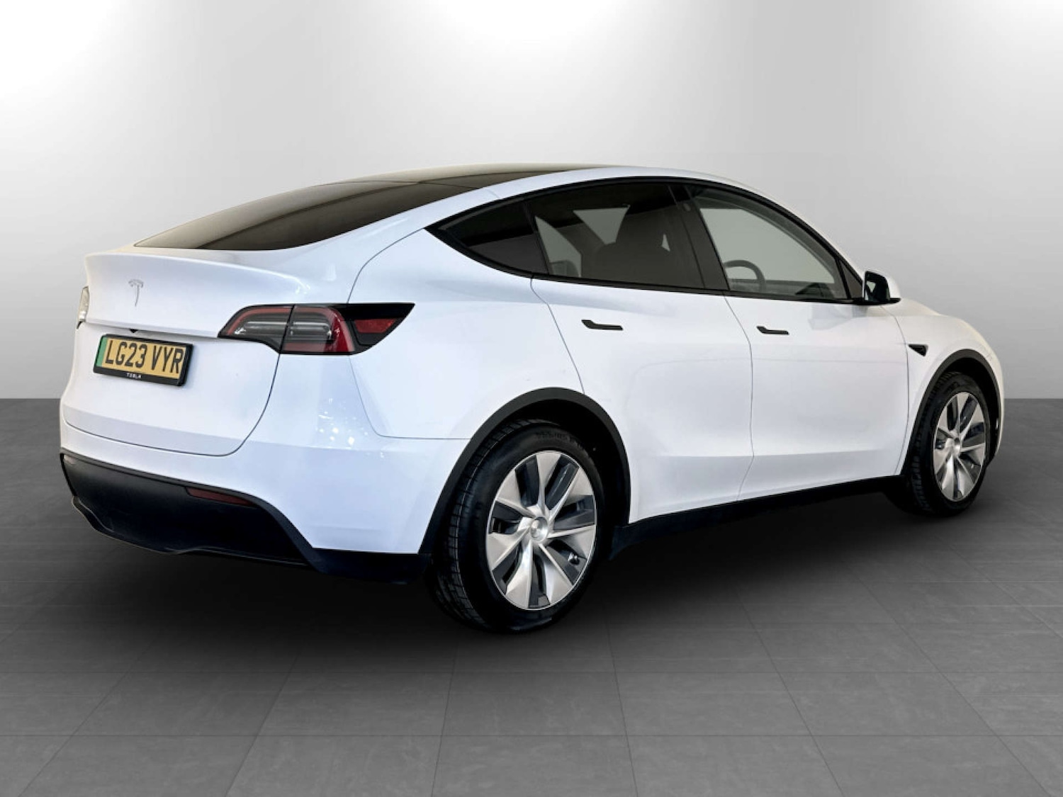 Used Tesla Model Y 2023 for sale - 77745601: Photo 10