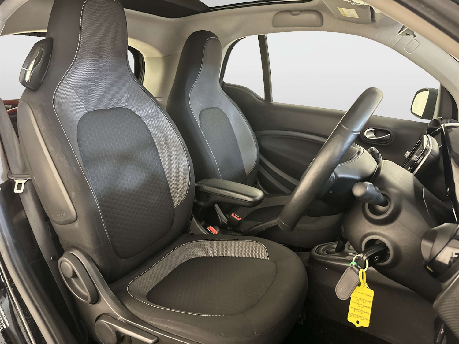 Used smart fortwo 2023 for sale - 78031048: Photo 14