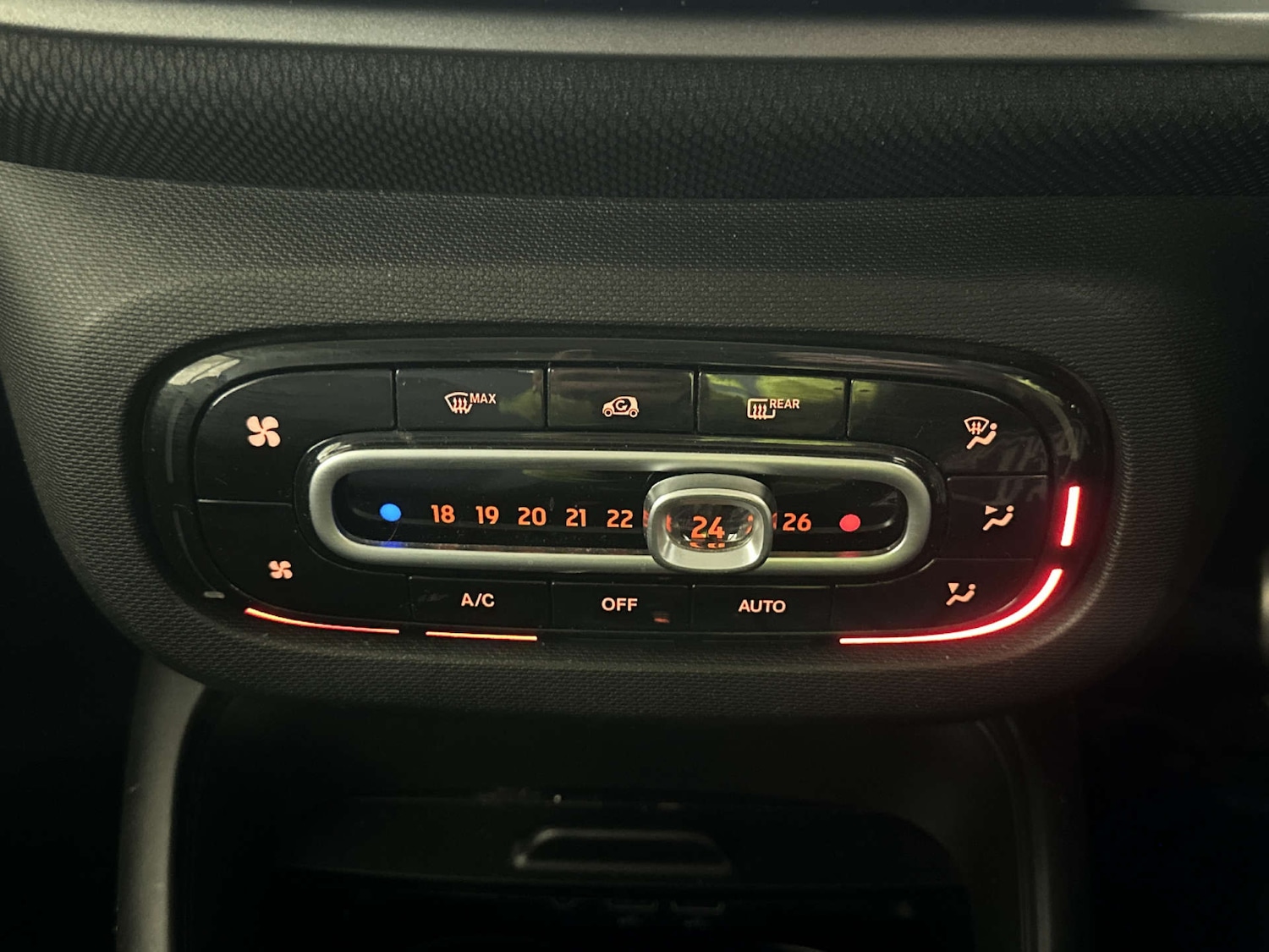 Used smart fortwo 2023 for sale - 78031048: Photo 25