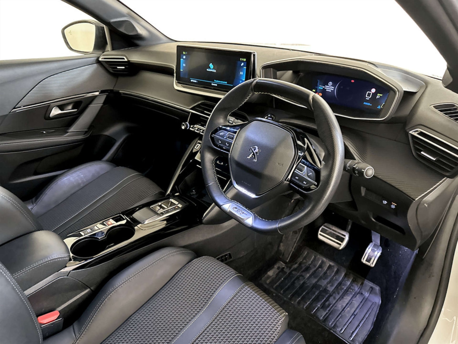 Used Peugeot 208 2022 for sale - 77328592: Photo 15