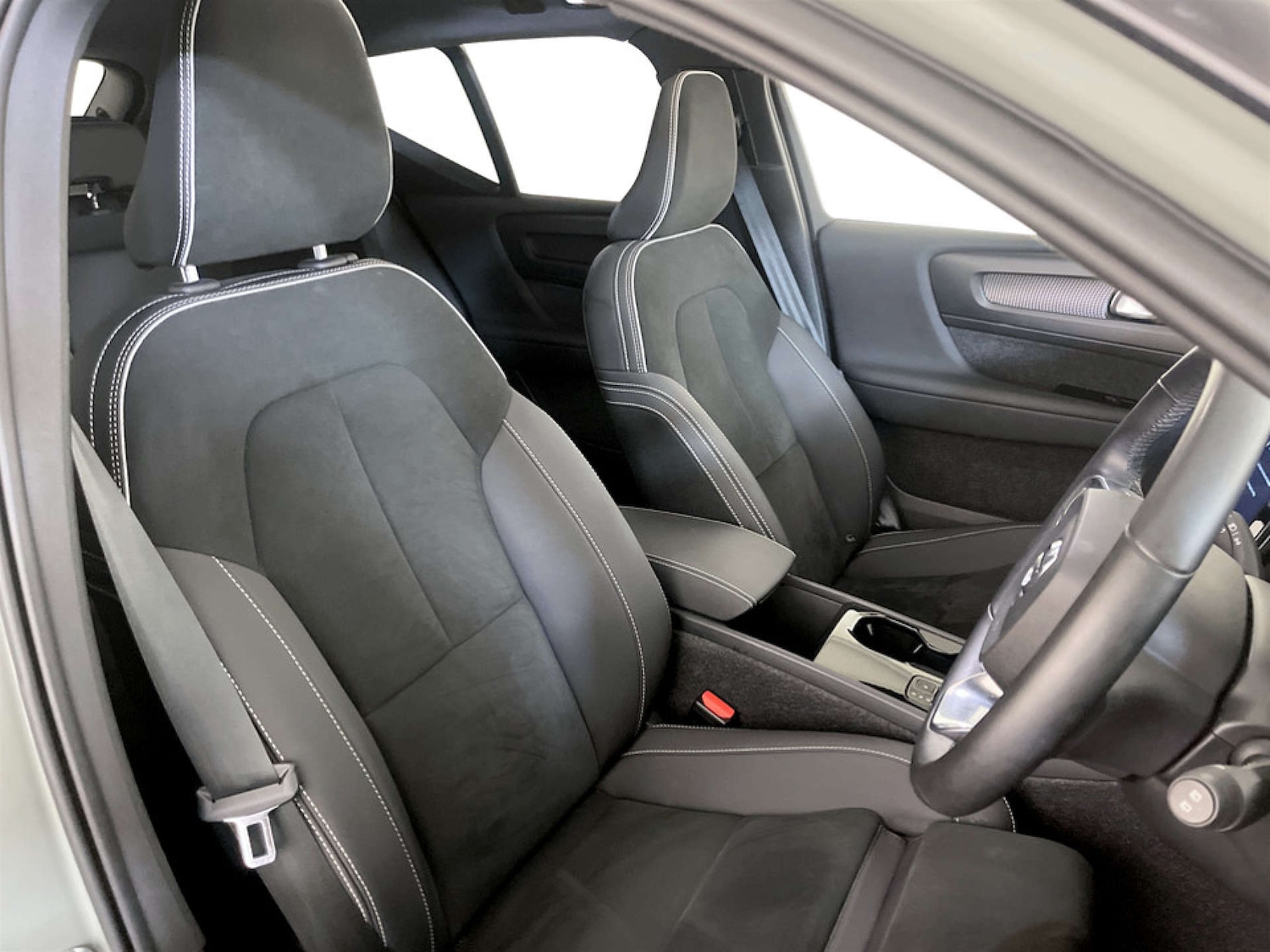 Used Volvo XC40 2022 for sale - 77328627: Photo 13