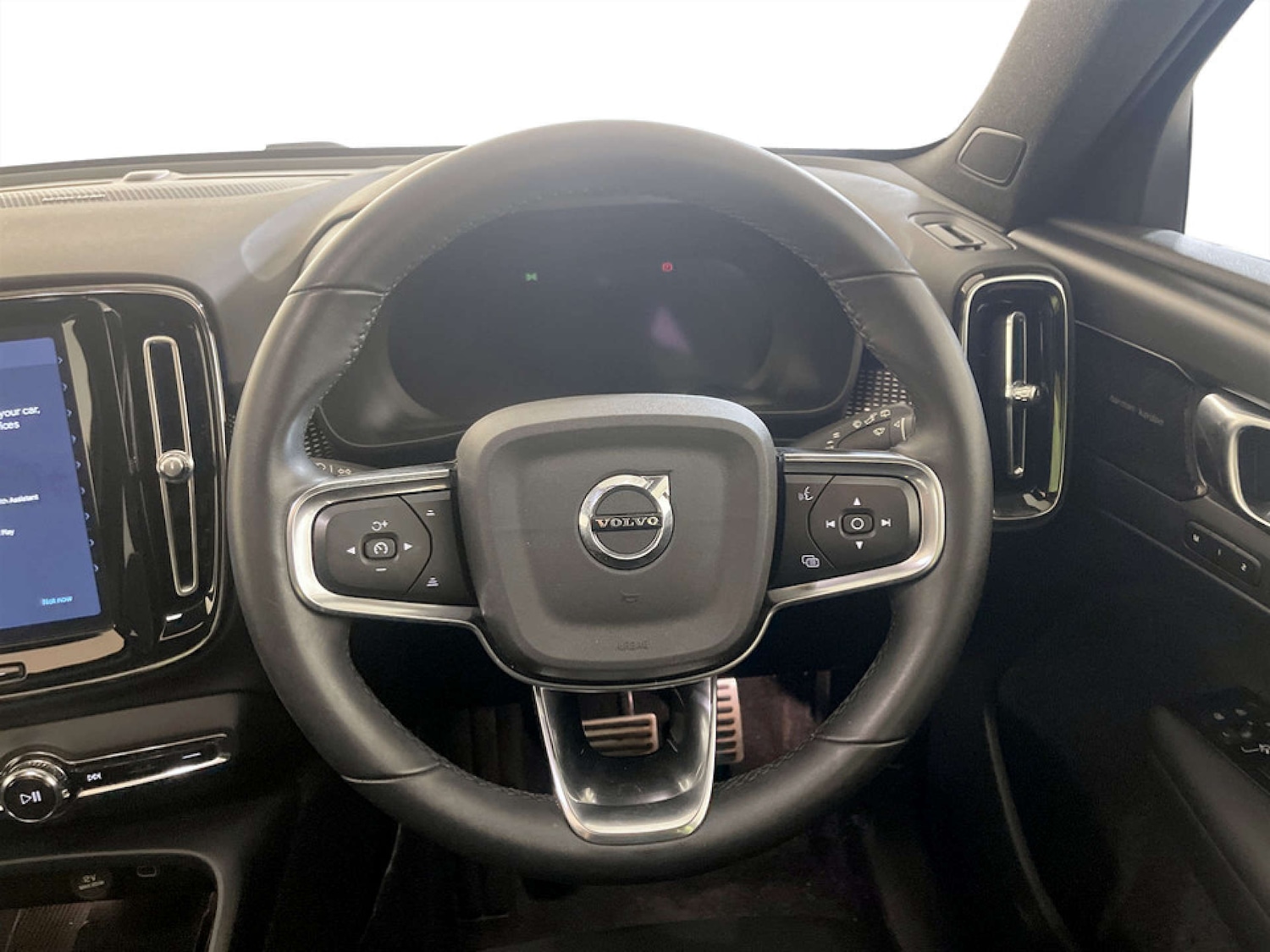 Used Volvo XC40 2022 for sale - 77328627: Photo 16