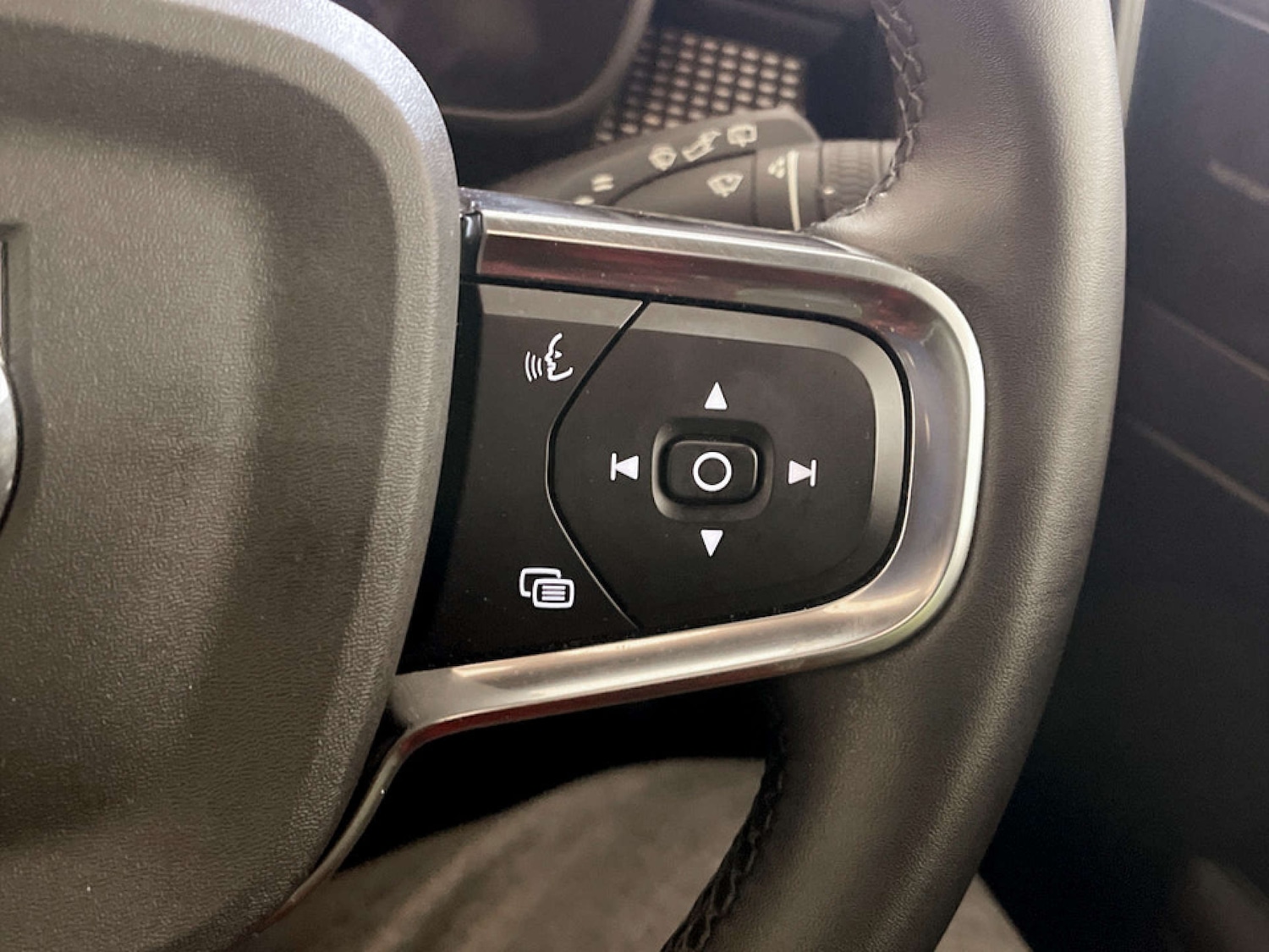 Used Volvo XC40 2022 for sale - 77328627: Photo 19