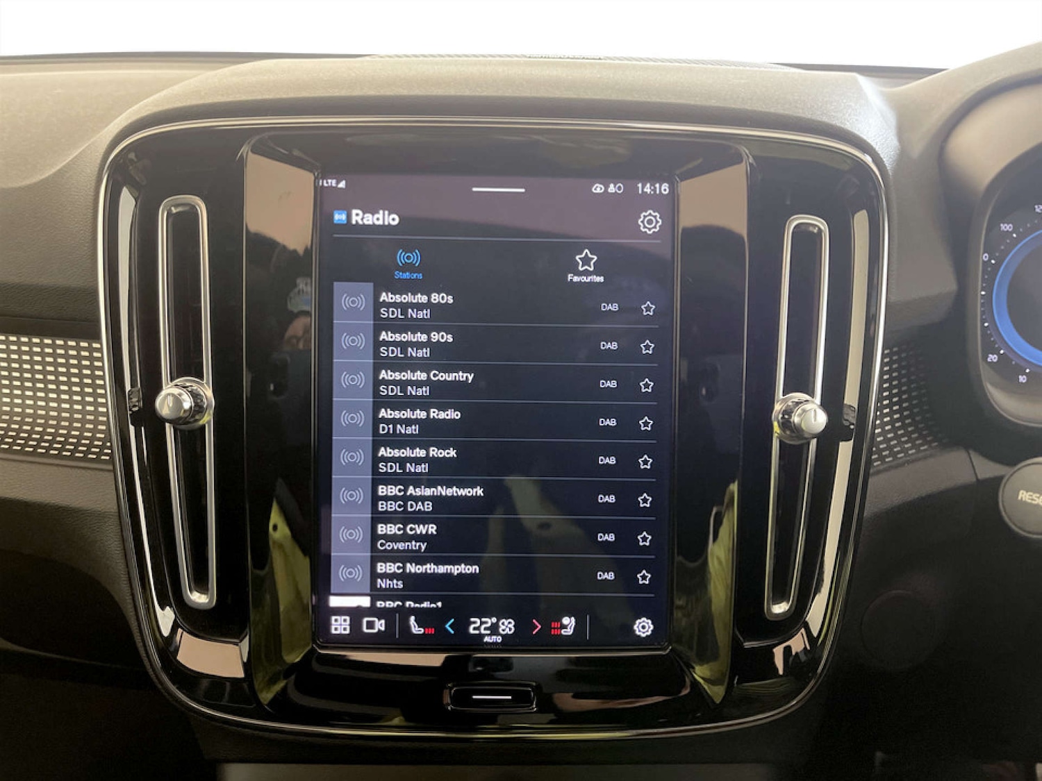 Used Volvo XC40 2022 for sale - 77328627: Photo 21