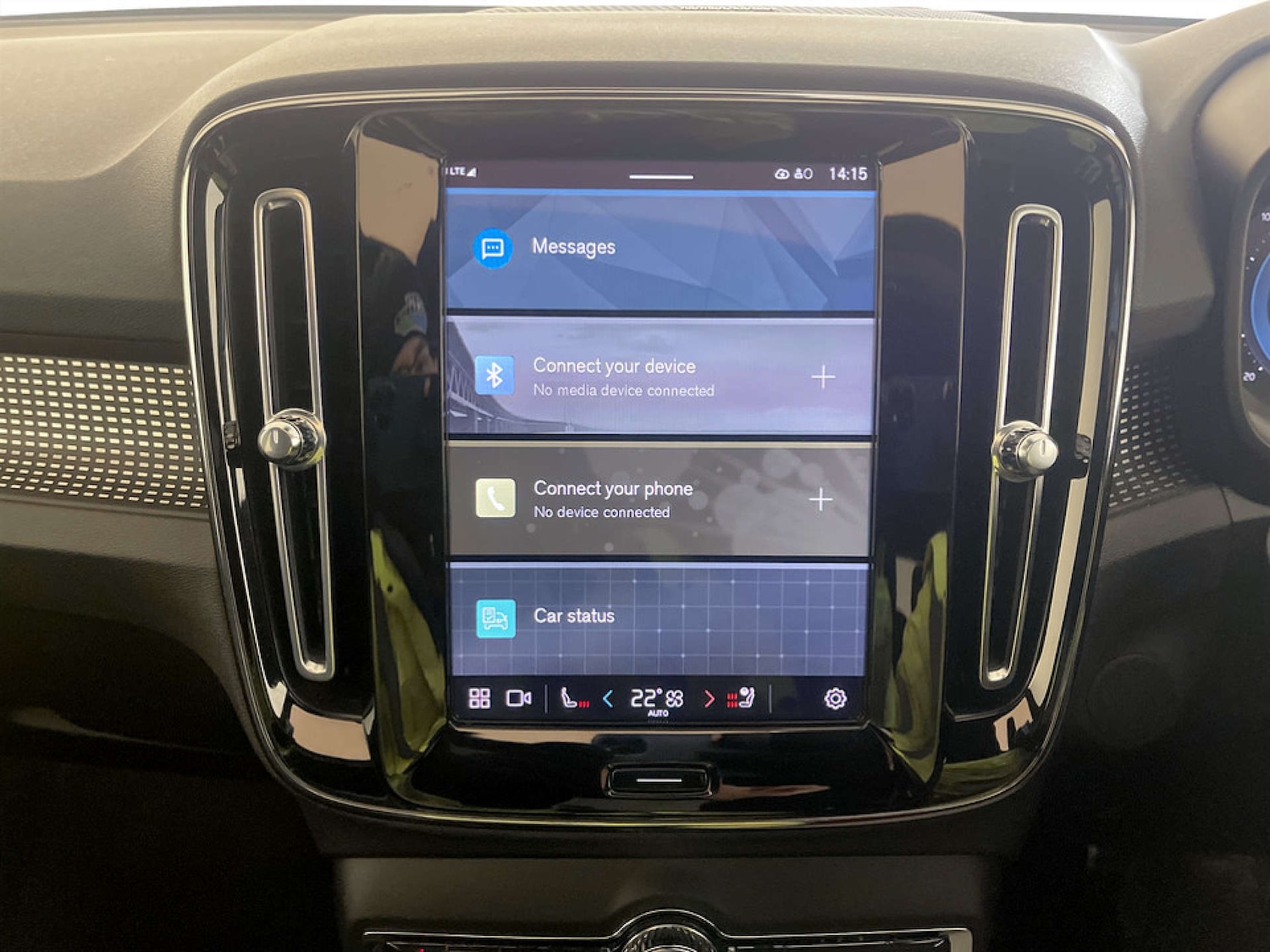 Used Volvo XC40 2022 for sale - 77328627: Photo 22