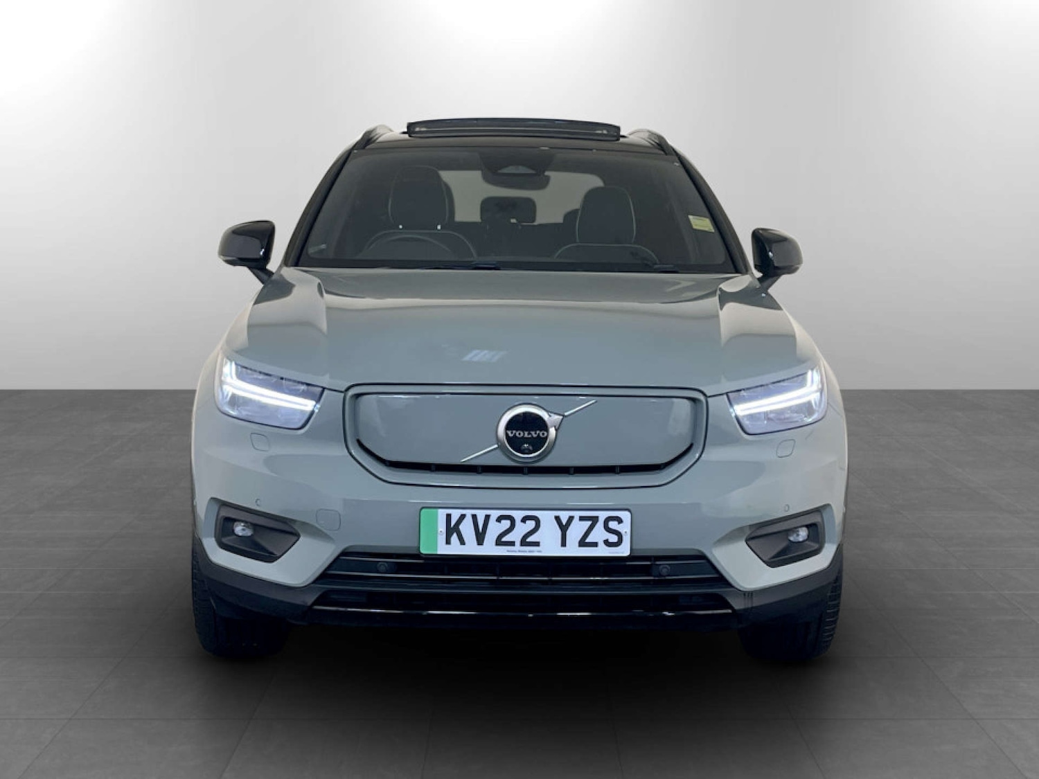 Used Volvo XC40 2022 for sale - 77328627: Photo 5