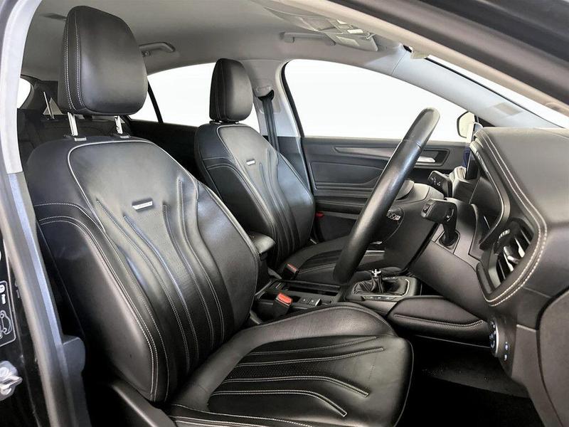 Used Ford Focus 2021 for sale - 76308875: Photo 13