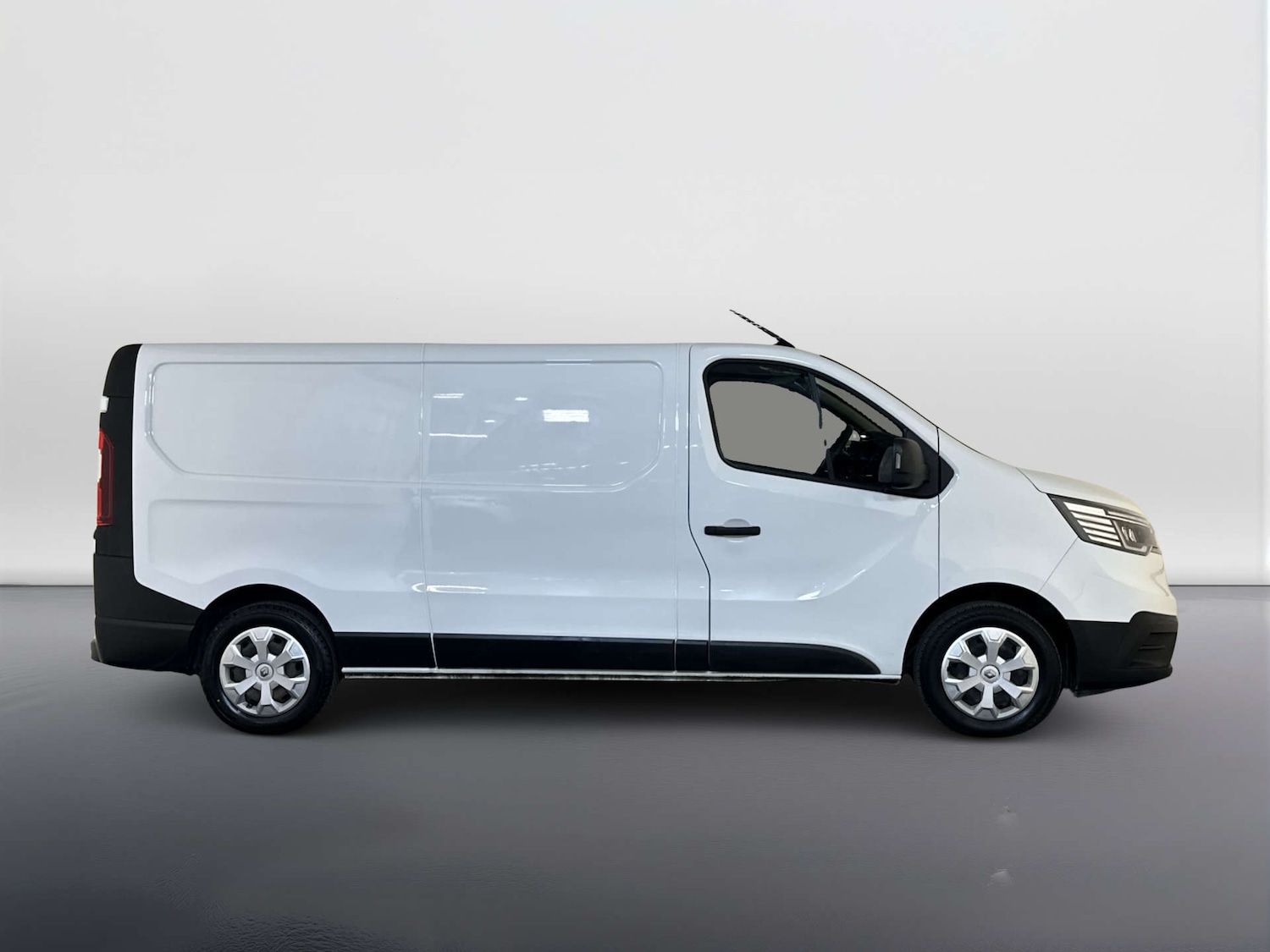 Used Renault Trafic 2023 for sale - 78182104: Photo 9