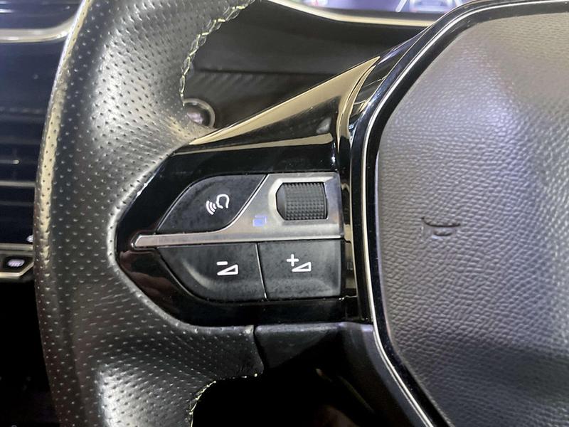 Used Peugeot 2008 2020 for sale - 77025848: Photo 17