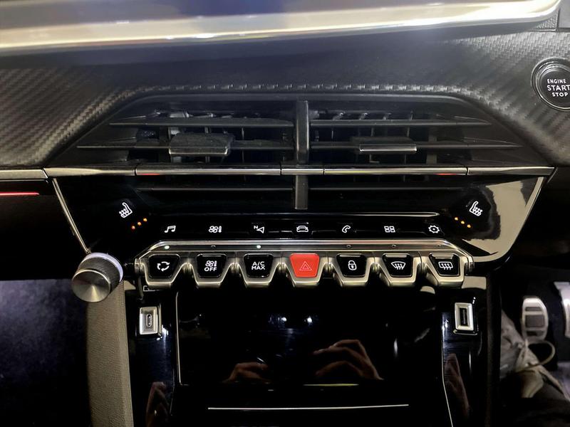 Used Peugeot 2008 2020 for sale - 77025848: Photo 25