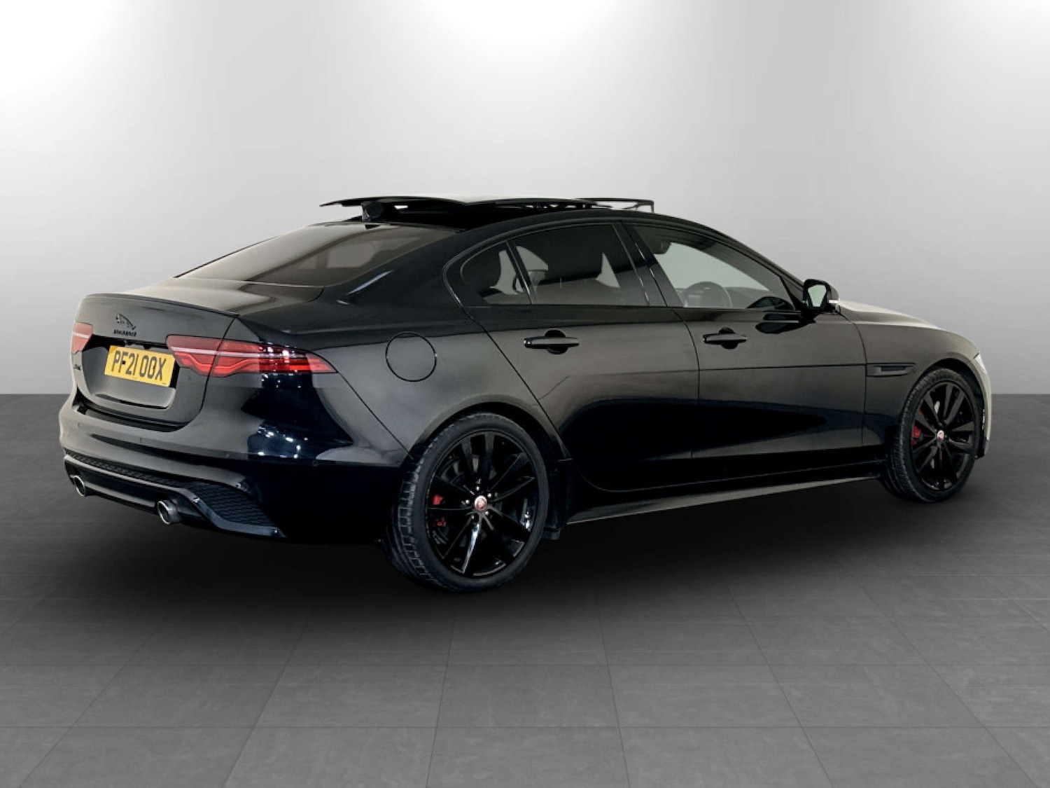 Used Jaguar XE 2021 for sale - 77185256: Photo 10