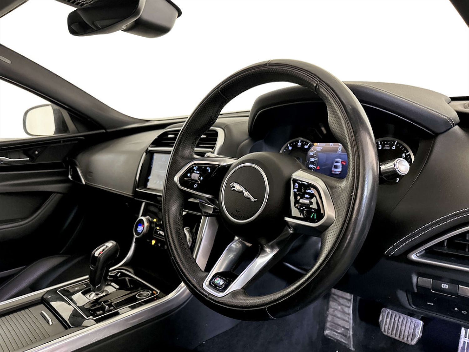 Used Jaguar XE 2021 for sale - 77185256: Photo 15