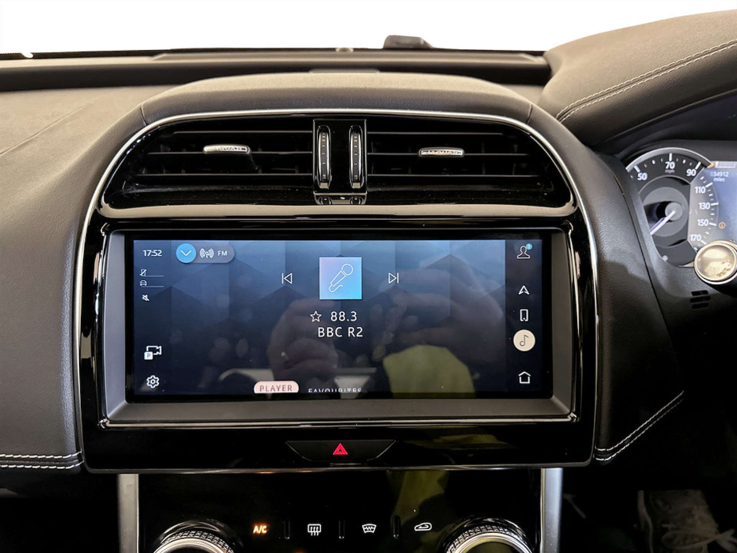 Used Jaguar XE 2021 for sale - 77185256: Photo 23