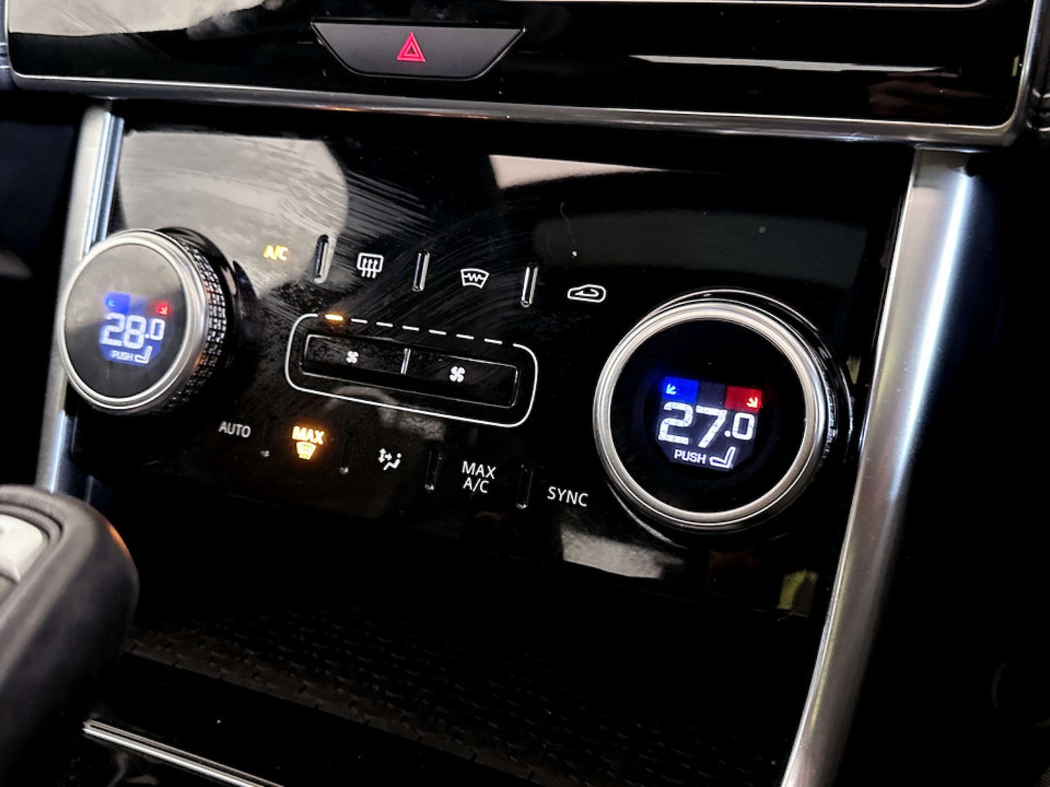 Used Jaguar XE 2021 for sale - 77185256: Photo 25