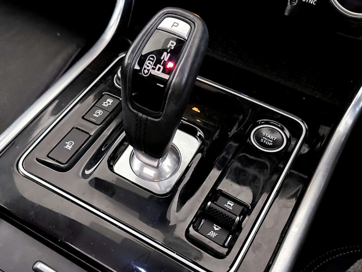 Used Jaguar XE 2021 for sale - 77185256: Photo 26