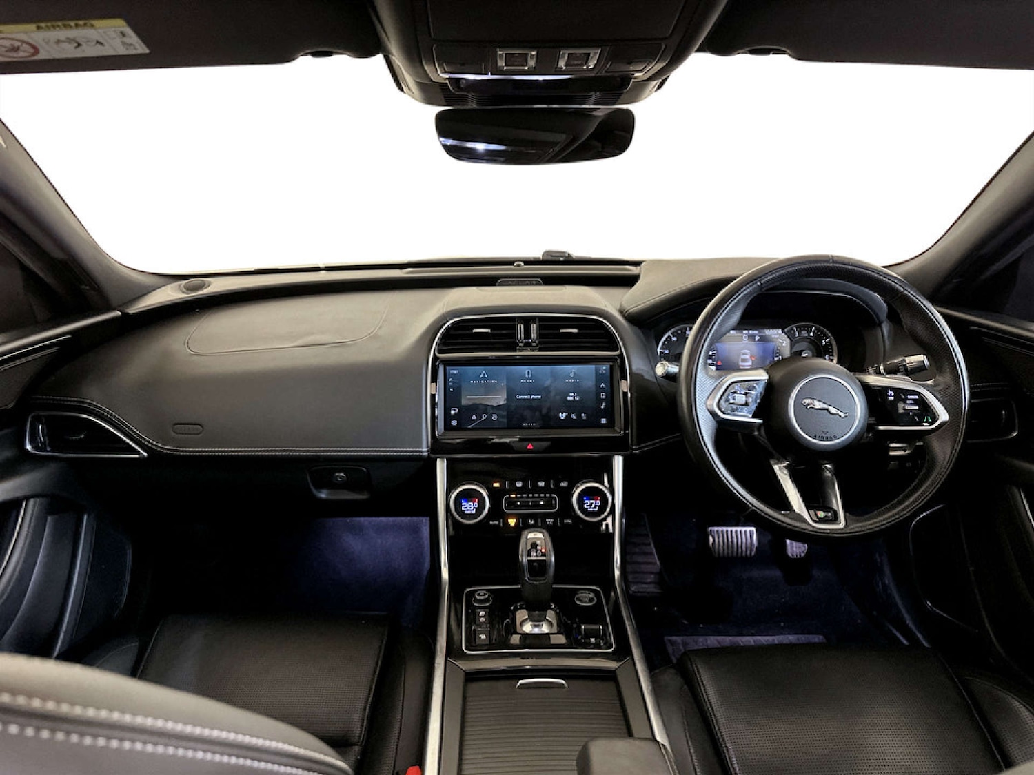 Used Jaguar XE 2021 for sale - 77185256: Photo 3