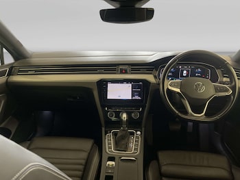 Used Volkswagen Passat 2021 for sale - 79198694: Photo