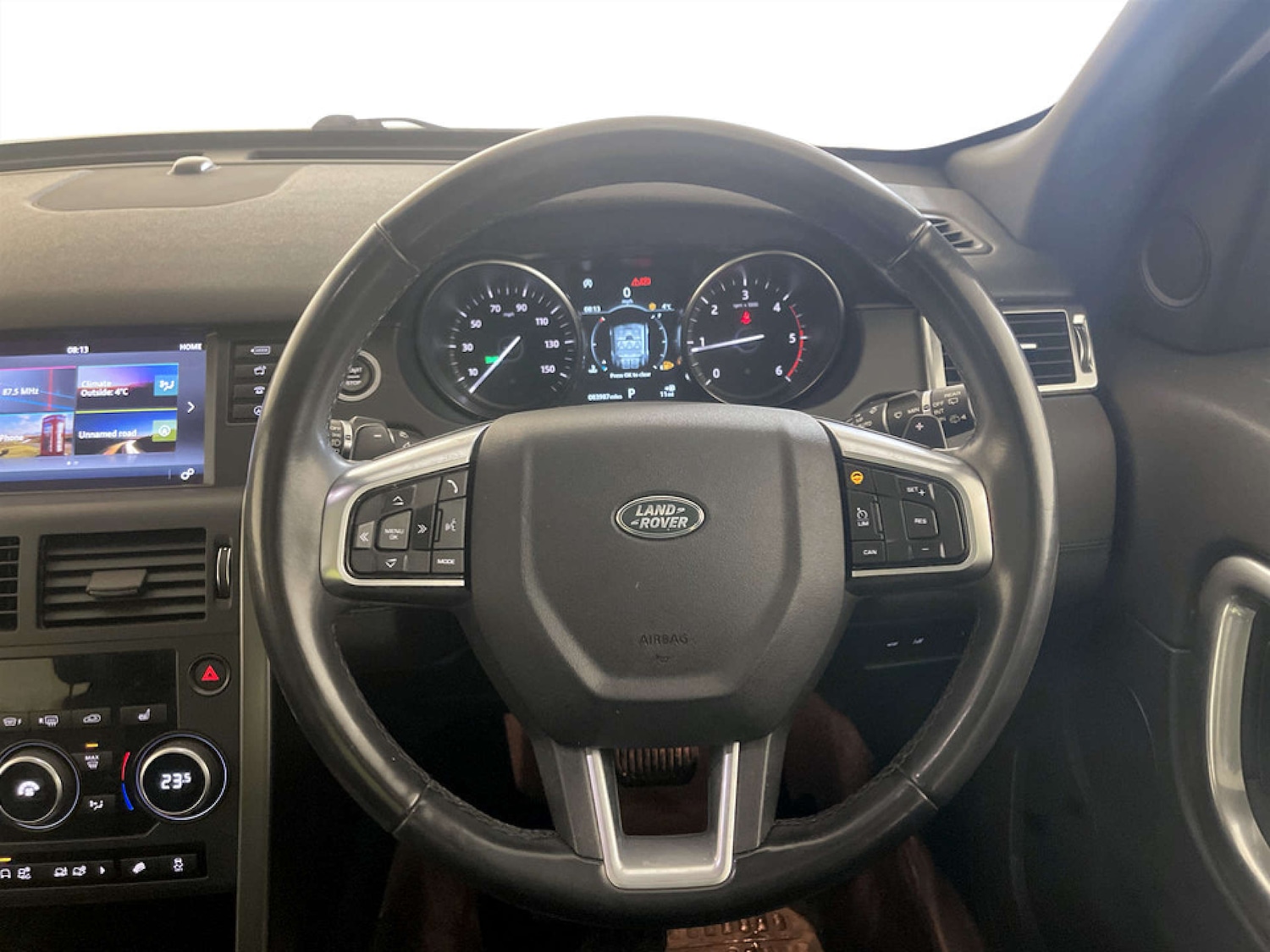 Used Land Rover Discovery Sport 2018 for sale - 77227743: Photo 17