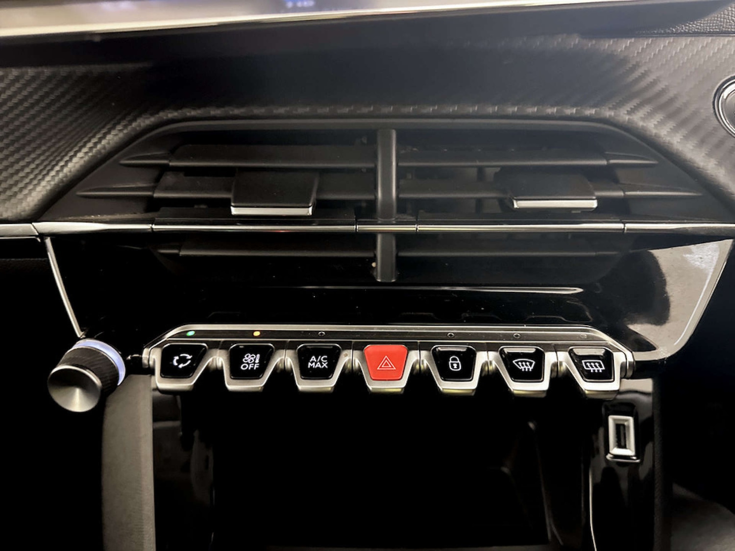 Used Peugeot 2008 2021 for sale - 77326114: Photo 24