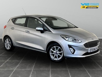 Used Ford Fiesta 2018 for sale - 76412180: Photo