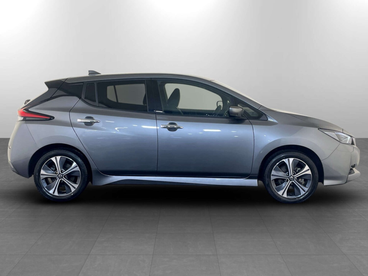 Used Nissan Leaf 2021 for sale - 77470045: Photo 11