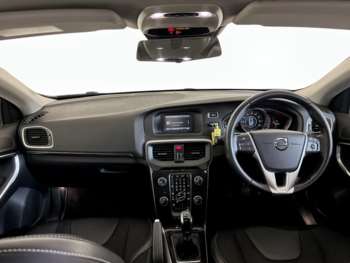 Used Volvo V40 2019 for sale - 74843149: Photo